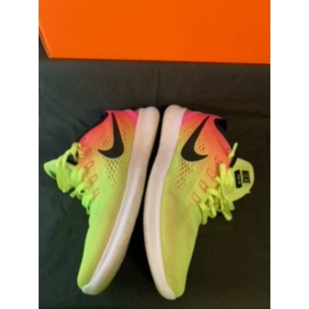 WMNS Nike Free RN OC size9.5